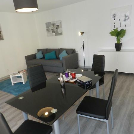 Beautiful 1 Bedroom Flat Nice Exteriör bild